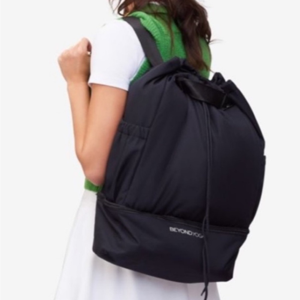 Beyond Yoga backpack NWT